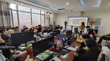 新疆专业承接各大企业，单位【计算机培训】团体服务